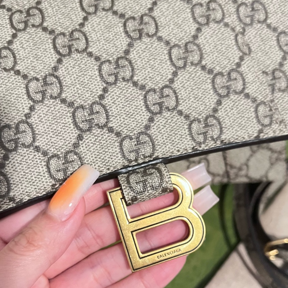 Gucci X Balenciaga Hacker Project Hourglass Bag - Picture 2 of 9